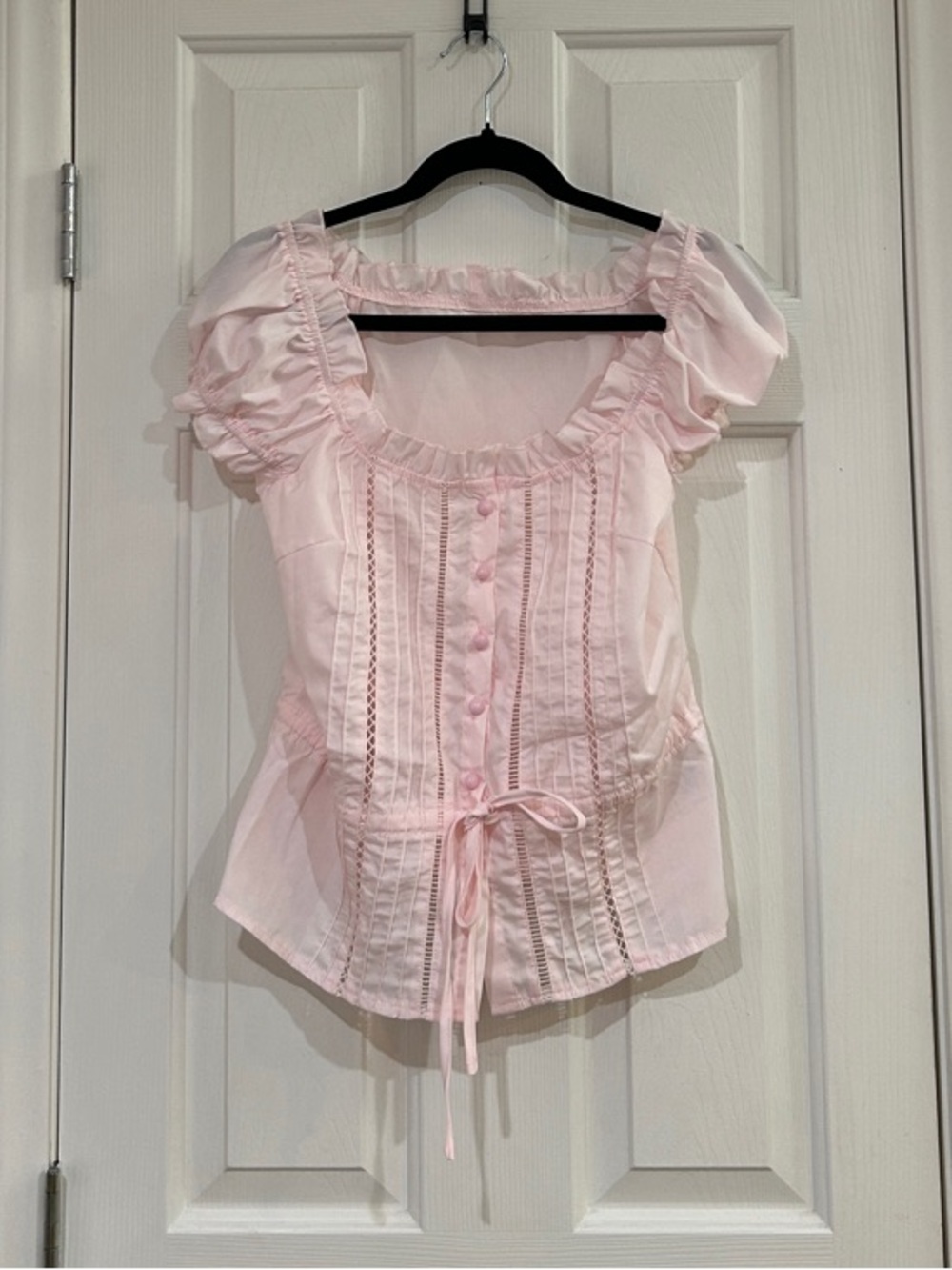 Delicate Pink Lace-Trim Puff Sleeve Top